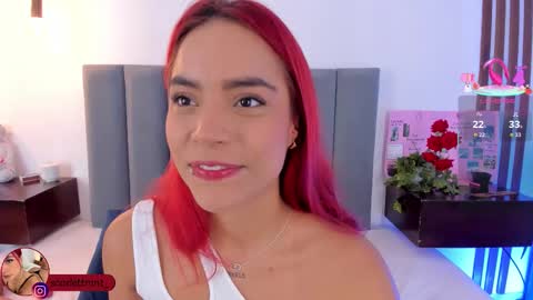 Scarlett Morgan online show from October 13, 7:49 pm