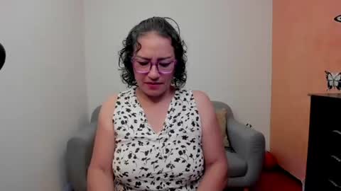 Scarlett sax online show from June 19, 11:44 pm