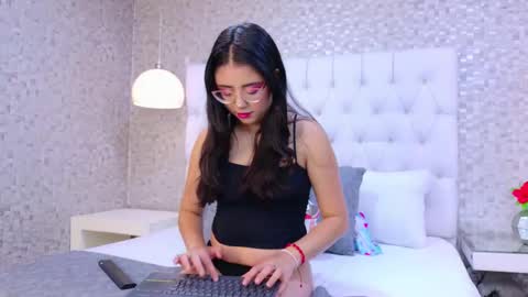 Scarlett Petrova online show from November 26, 11:51 am