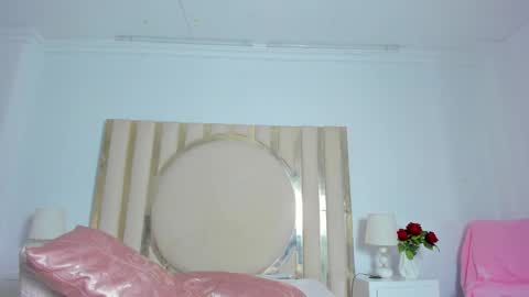 Snapshot of scarlettross_ chatting on February 3, 2:55 pm Scarlett Ross  online show from February 3, 2:55 pm