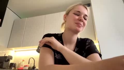 Scarlett online show from July 7, 2:21 pm