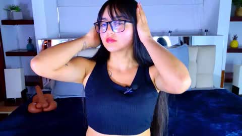 scarllet online show from November 24, 12:04 pm