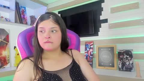 scarleth  online show from March 30, 8:53 pm