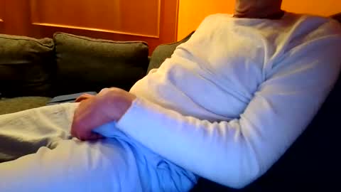 schmuhbaer1 online show from March 3, 9:00 pm