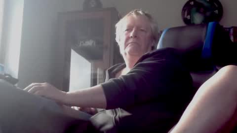 Thomas online show from February 23, 10:06 am