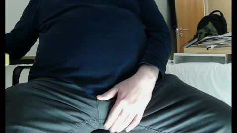 Snapshot of schwanz2023 chatting on January 13, 8:37 pm Mick online show from January 13, 8:37 pm