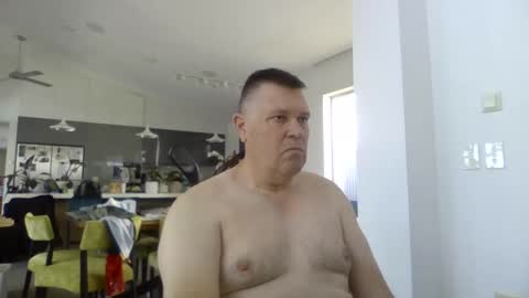 Scoobs online show from November 20, 4:44 am