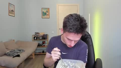 Thomas brunette and Alex blond online show from February 27, 11:28 am