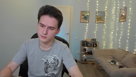 Thomas brunette and Alex blond online show from December 25, 9:45 am