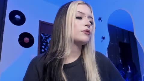 Goddess online show from November 10, 3:53 am