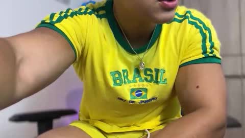 Andrew Flintt online show from December 22, 1:45 am