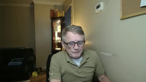 James online show from February 3, 8:24 pm