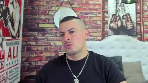 Ricardo online show from April 19, 1:28 am