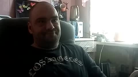 scuban87 online show from March 10, 9:24 am