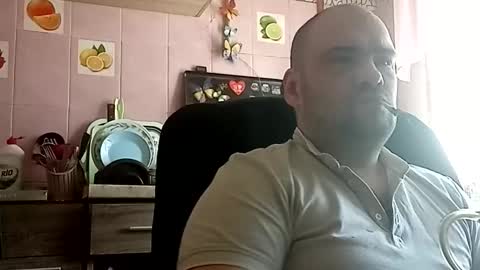 scuban87 online show from March 12, 10:30 am