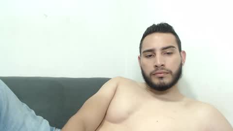 seank_noszka online show from February 26, 5:21 pm