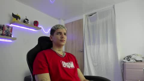 Sebastin online show from November 12, 5:43 am