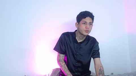  CAMILA Y SEBASTIAN online show from February 17, 3:27 am