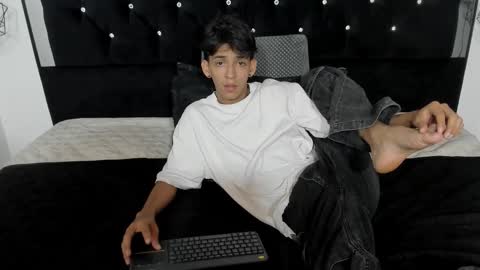 Sebastian Alvarez online show from February 2, 3:37 am