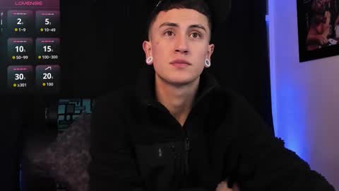 Sebastian online show from March 20, 1:43 am