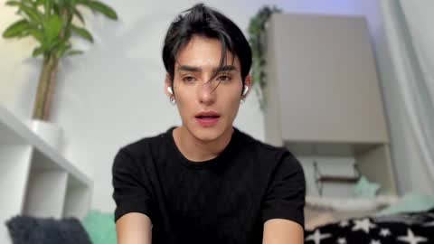 sebastian online show from January 8, 3:19 am