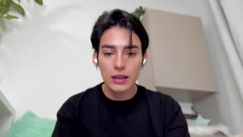 sebastian online show from January 5, 11:33 pm