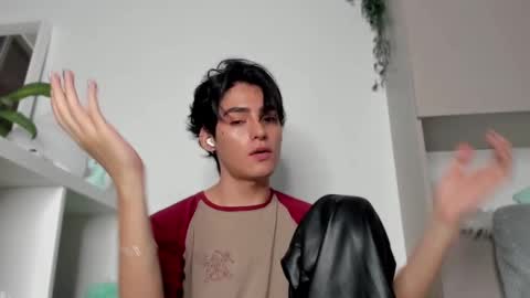 sebastian online show from February 13, 4:54 am