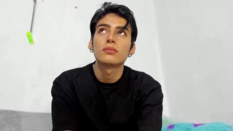 sebastian online show from December 6, 10:13 pm