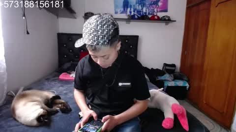 Myystiic online show from December 5, 9:12 pm