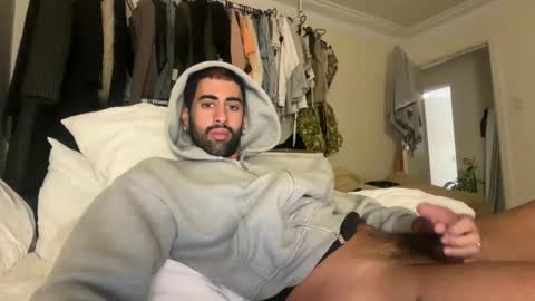 sebastianalll online show from April 3, 9:27 am