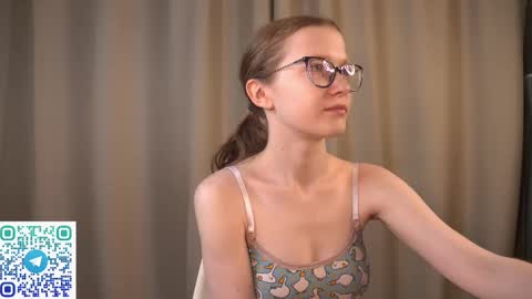 Brenda online show from March 11, 2:10 am