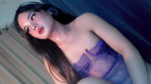 kwen online show from September 27, 3:21 pm