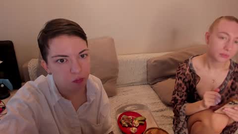 Snapshot of secret_dreams_ chatting on January 23, 7:32 am Amanda and  pair in a real life we love each other but can play with you online show from January 23, 7:32 am