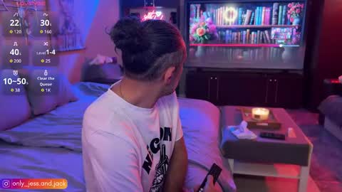 Secret Lovers online show from March 24, 7:09 pm