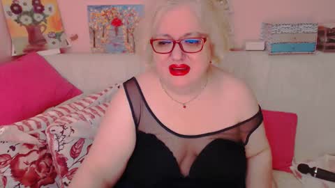 Alice online show from October 21, 6:33 pm