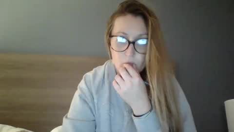 secretskyla online show from October 16, 1:27 am