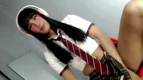 YU RI online show from November 16, 6:15 am