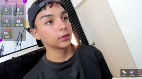 seductivo online show from April 18, 9:26 pm