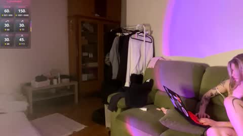 Sophia online show from December 3, 9:15 pm