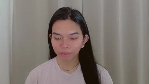 Selena online show from December 5, 1:42 am