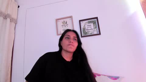 Karen online show from November 17, 1:57 pm