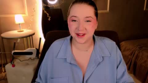 Selena online show from February 4, 2:54 pm