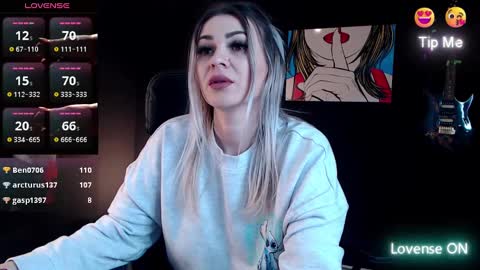 Selena online show from January 7, 11:48 am