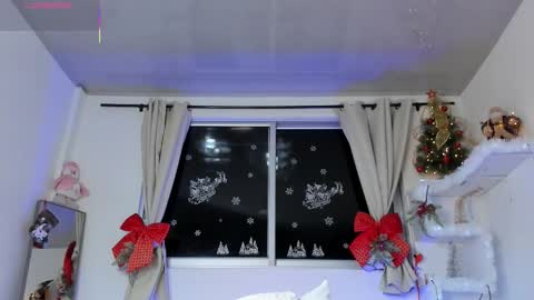 selenafox online show from November 22, 2:32 am