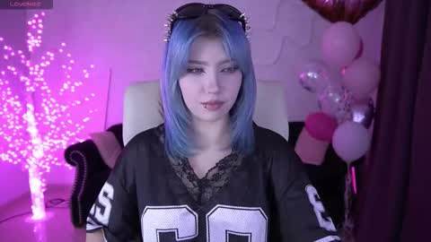 selenairis online show from February 19, 10:20 pm