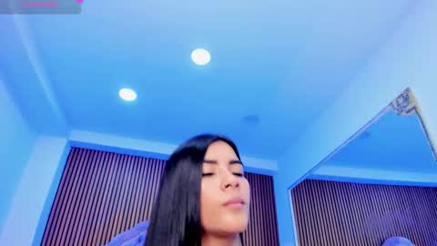 selenastonne online show from November 16, 9:17 pm