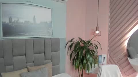 Selene online show from February 24, 6:05 am