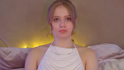 SelinSwarovski online show from September 20, 6:11 pm