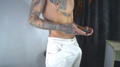 sem_alas online show from April 8, 12:02 am