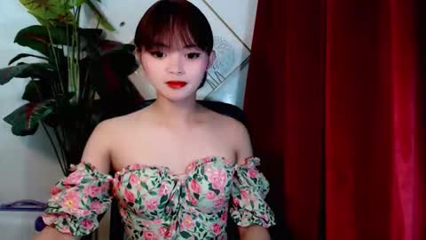 sensational_yeng online show from October 26, 2:18 pm